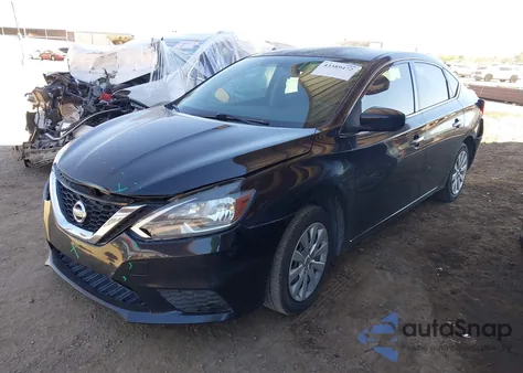 2017 Nissan Sentra S z USA, uszkodzony, nr VIN 3N1AB7AP5HY264614